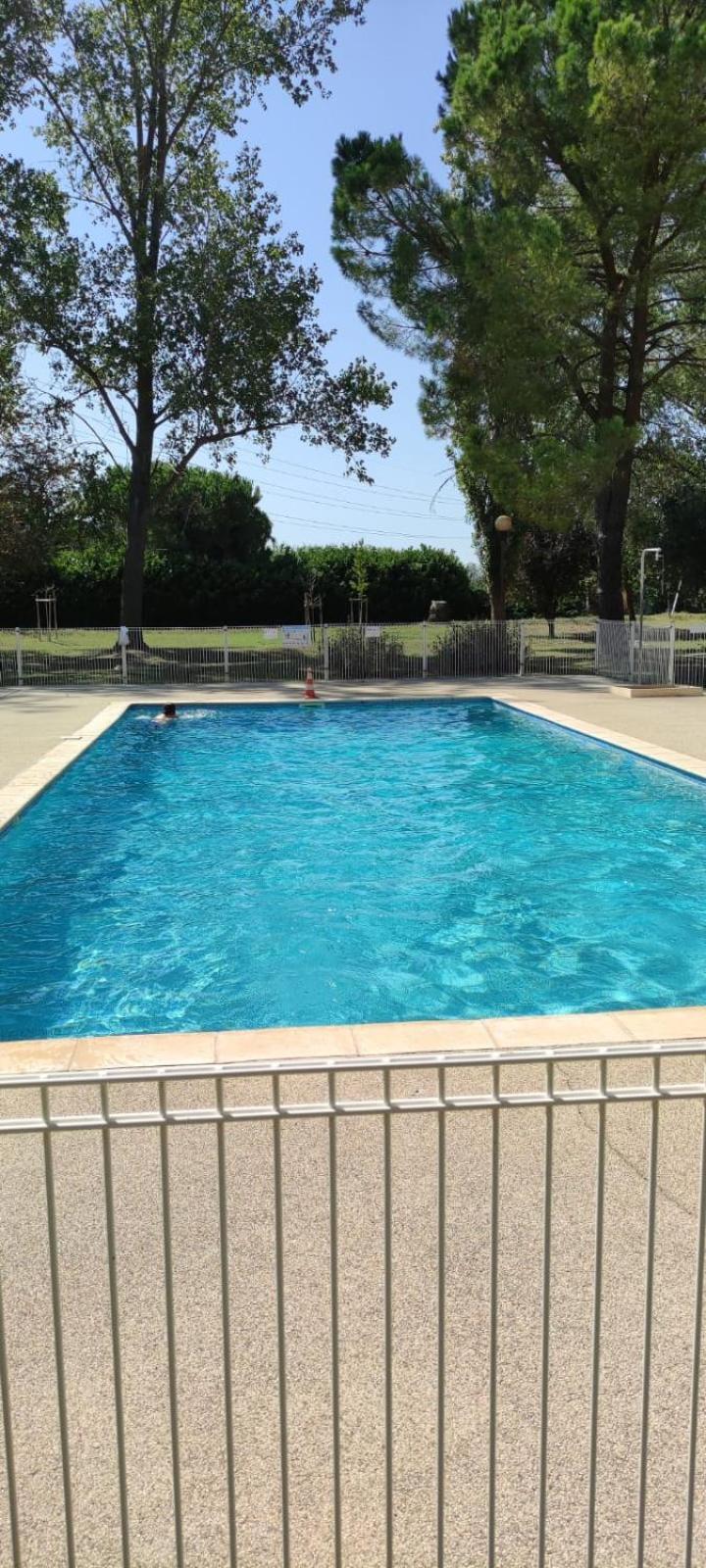 Appartement Residence De Vacances Les Hameaux De Camargue Arles Exterior foto